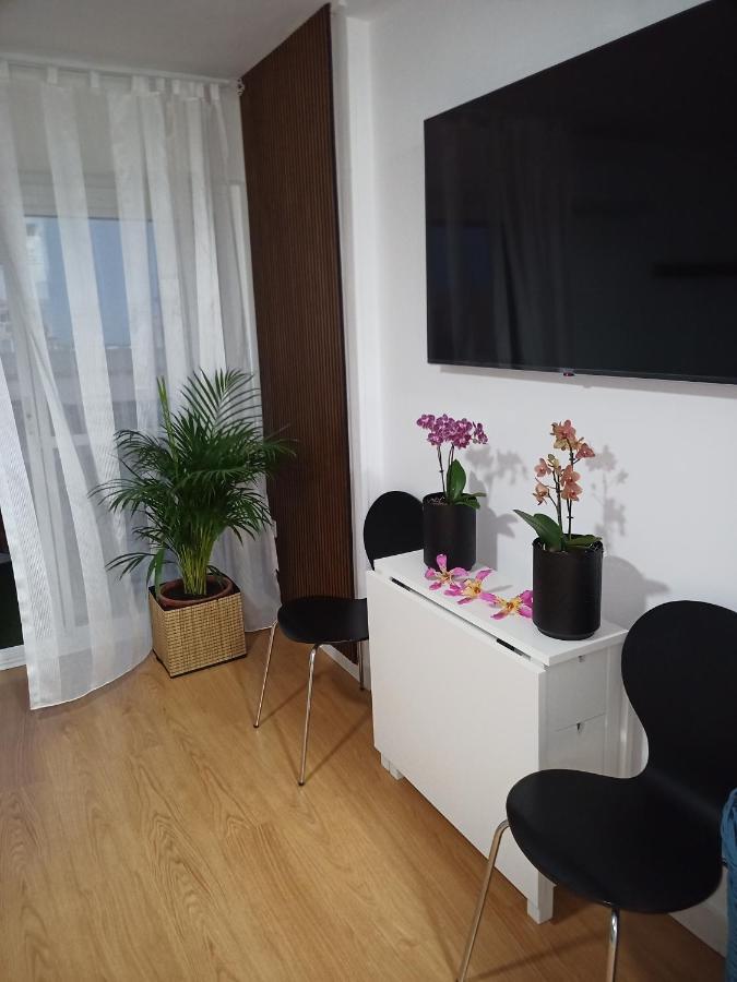 Sweet Home Benalmadena, Estudio Con Vistas Al Mar Y Excelente Conexion Wifi, Para No Fumadores, Con Piscinas, Sea Views, With Swimming Pools, Completely Renovated, Ideal For Older People, Bright With Morning Sun, No Smoking Exteriér fotografie